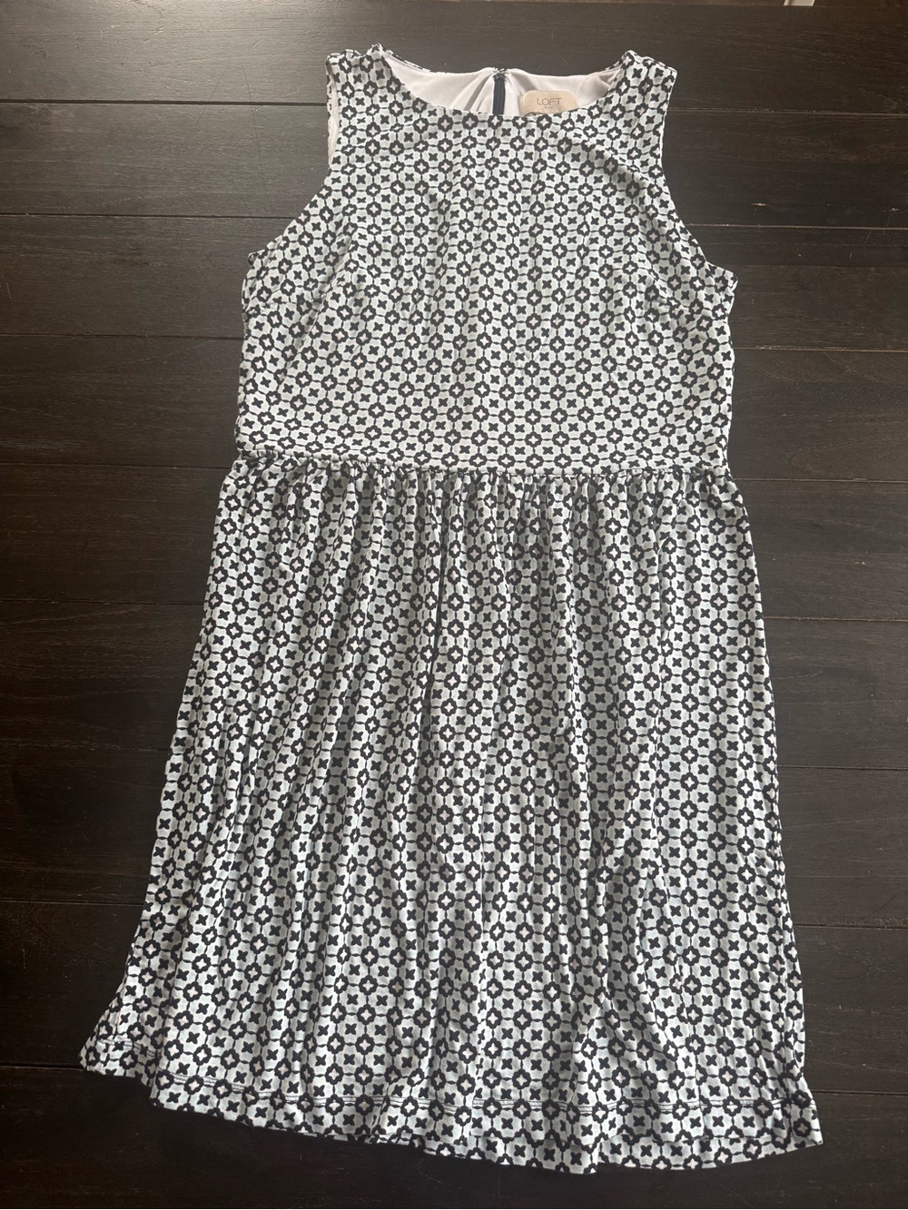 Loft Women’s Floral Print Sleeveless Dress